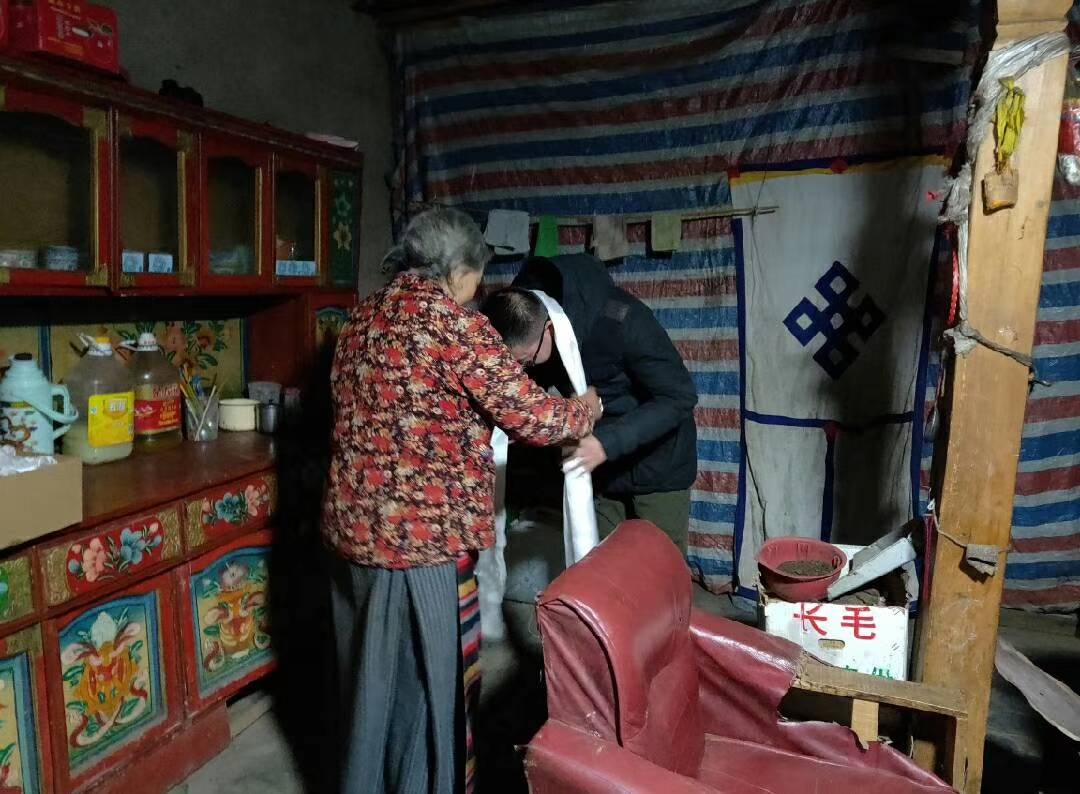 · 十年公益实践对生命意义的破题报告新葡京娱乐城我的人生我做主 特别策划(图38)