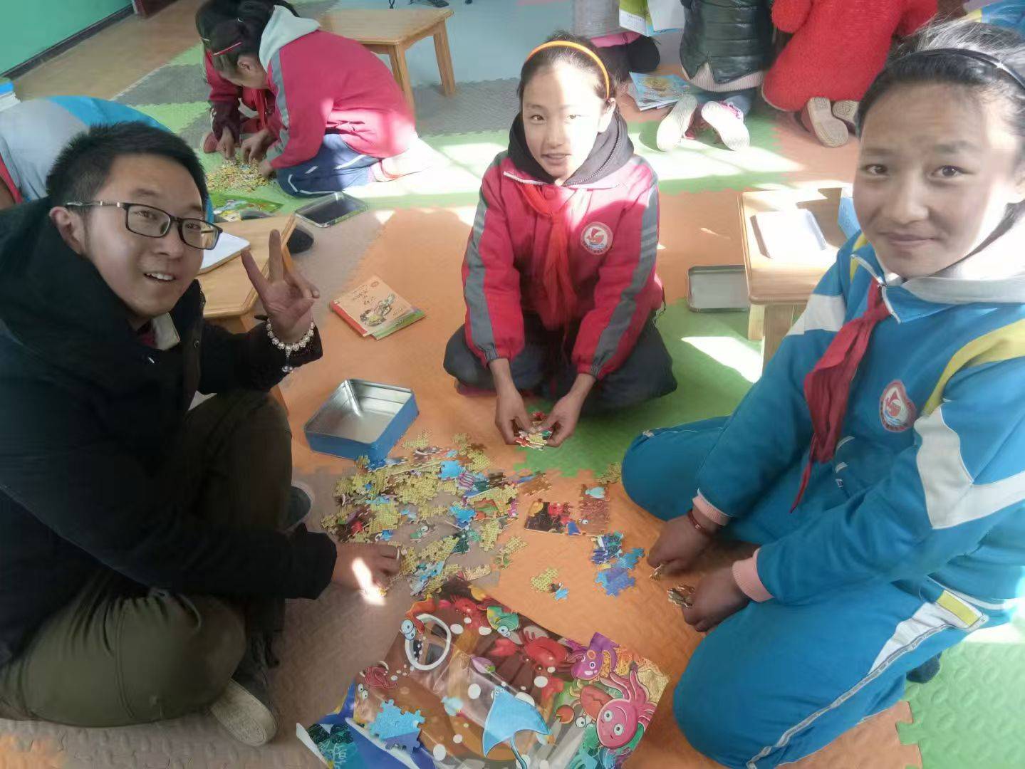 · 十年公益实践对生命意义的破题报告新葡京娱乐城我的人生我做主 特别策划(图69)